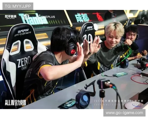 张芳专访：从初出茅庐到电竞女神的和平精英成长之路回顾