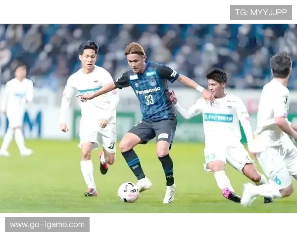 川崎前锋与大阪钢巴的激烈对决展现日本足球的魅力与竞争精神